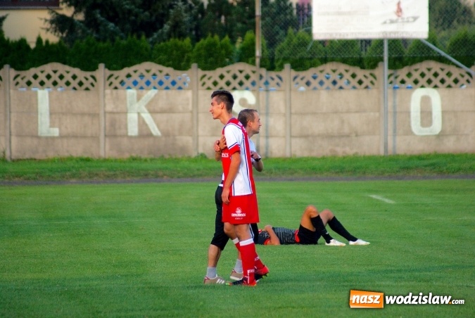 Zdjęcie w galerii na portalu naszwodzislaw.com: Udana inauguracja Syryni. Samobój kapitana pogrzebał szanse Tworkowa wiadomości z regionu