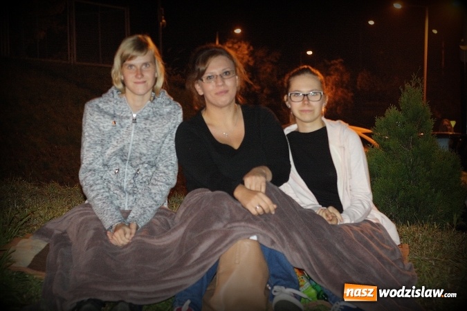 Zdjęcie w galerii na portalu naszwodzislaw.com: Plenerowe Kino Letnie przyciągnęło sporo mieszkańców. Za nami druga edycja wiadomości z regionu