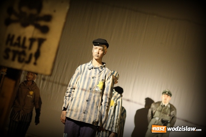 Zdjęcie w galerii na portalu naszwodzislaw.com: 92 dni o obozie koncentracyjnym w Rydułtowach. Przy RCK 