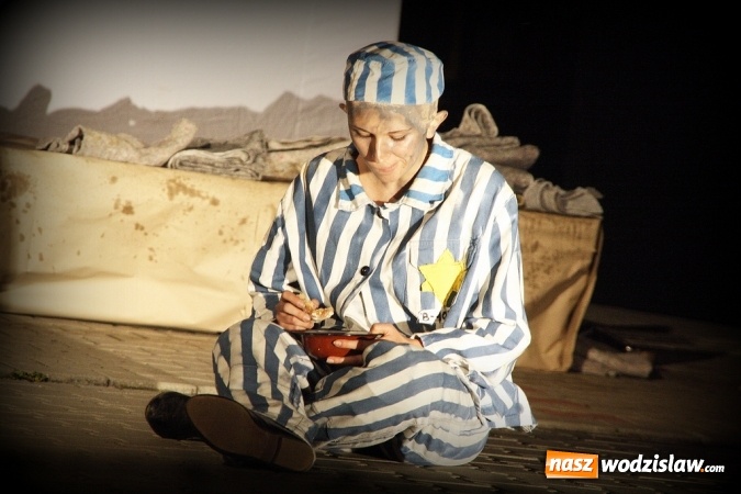 Zdjęcie w galerii na portalu naszwodzislaw.com: 92 dni o obozie koncentracyjnym w Rydułtowach. Przy RCK 