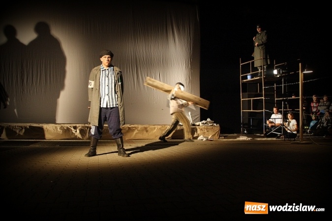 Zdjęcie w galerii na portalu naszwodzislaw.com: 92 dni o obozie koncentracyjnym w Rydułtowach. Przy RCK 