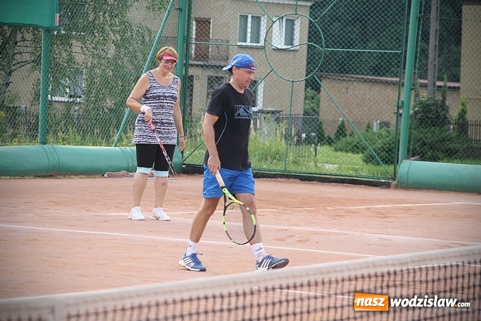 Zdjęcie w galerii na portalu naszwodzislaw.com: Turniej tenisa ziemnego na kortach La Mirage. Walczą o Puchar Starosty Wodzisławskiego  wiadomości z regionu