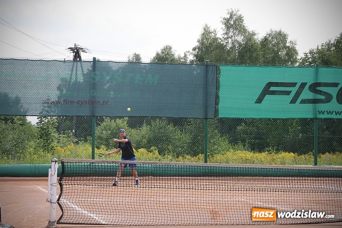 Zdjęcie w galerii na portalu naszwodzislaw.com: Turniej tenisa ziemnego na kortach La Mirage. Walczą o Puchar Starosty Wodzisławskiego  wiadomości z regionu