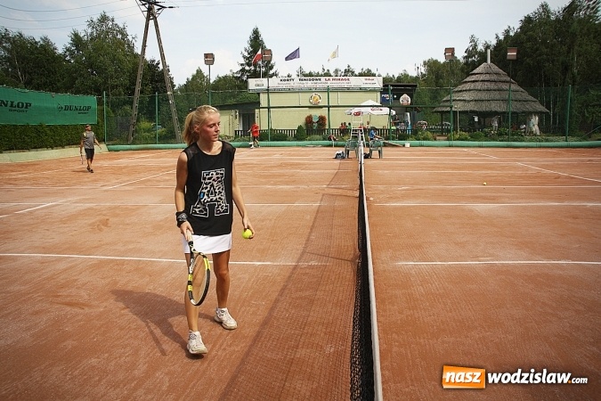 Zdjęcie w galerii na portalu naszwodzislaw.com: Turniej tenisa ziemnego na kortach La Mirage. Walczą o Puchar Starosty Wodzisławskiego  wiadomości z regionu