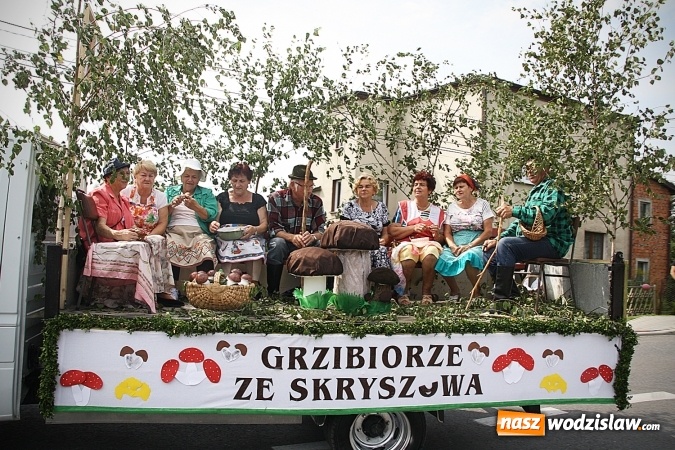 Zdjęcie w galerii na portalu naszwodzislaw.com: Maraton dożynkowy rozpoczęty. W Godowie dziękują za plony wiadomości z regionu