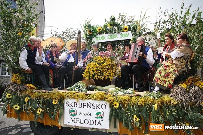 Zdjęcie w galerii na portalu naszwodzislaw.com: Maraton dożynkowy rozpoczęty. W Godowie dziękują za plony wiadomości z regionu