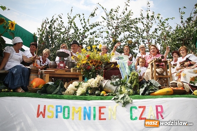 Zdjęcie w galerii na portalu naszwodzislaw.com: Maraton dożynkowy rozpoczęty. W Godowie dziękują za plony wiadomości z regionu