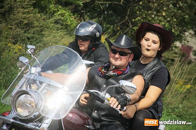 Zdjęcie w galerii na portalu naszwodzislaw.com: Maraton dożynkowy rozpoczęty. W Godowie dziękują za plony wiadomości z regionu