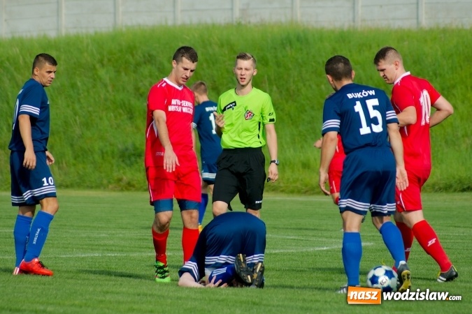 Zdjęcie w galerii na portalu naszwodzislaw.com: A klasa: Buk&oacute;w nie sprostał beniaminkowi z Kobyli wiadomości z regionu