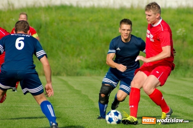 Zdjęcie w galerii na portalu naszwodzislaw.com: A klasa: Buk&oacute;w nie sprostał beniaminkowi z Kobyli wiadomości z regionu