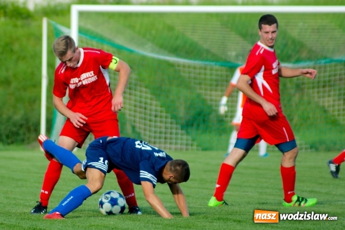 Zdjęcie w galerii na portalu naszwodzislaw.com: A klasa: Buk&oacute;w nie sprostał beniaminkowi z Kobyli wiadomości z regionu