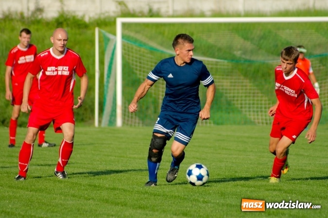 Zdjęcie w galerii na portalu naszwodzislaw.com: A klasa: Buk&oacute;w nie sprostał beniaminkowi z Kobyli wiadomości z regionu