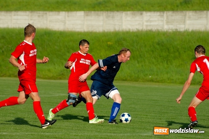 Zdjęcie w galerii na portalu naszwodzislaw.com: A klasa: Buk&oacute;w nie sprostał beniaminkowi z Kobyli wiadomości z regionu