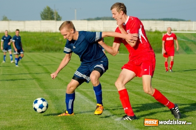 Zdjęcie w galerii na portalu naszwodzislaw.com: A klasa: Buk&oacute;w nie sprostał beniaminkowi z Kobyli wiadomości z regionu