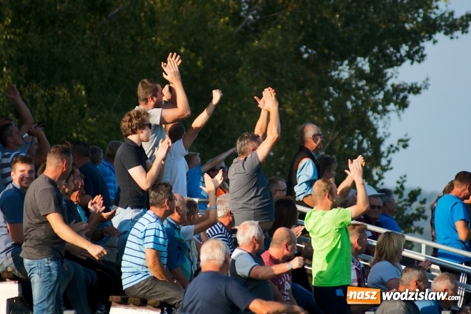 Zdjęcie w galerii na portalu naszwodzislaw.com: A klasa: Buk&oacute;w nie sprostał beniaminkowi z Kobyli wiadomości z regionu