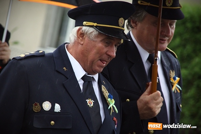 Zdjęcie w galerii na portalu naszwodzislaw.com: Dożynki 2016 – potężny korowód przejechał przez Bełsznicę  wiadomości z regionu