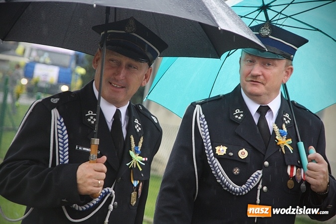 Zdjęcie w galerii na portalu naszwodzislaw.com: Dożynki 2016 – potężny korowód przejechał przez Bełsznicę  wiadomości z regionu