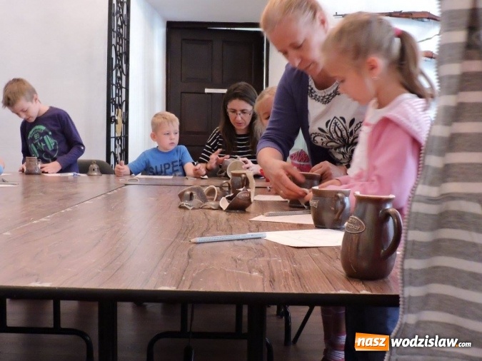 Zdjęcie w galerii na portalu naszwodzislaw.com: Młodzi wodzisławianie zamienili się w archeologów wiadomości z regionu