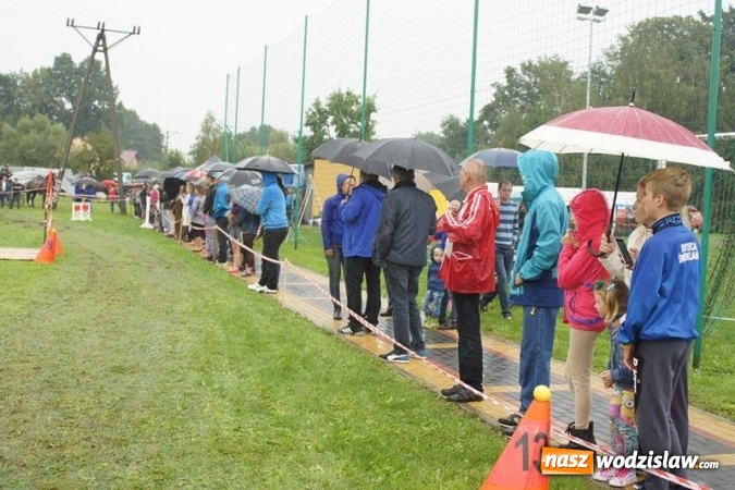 Zdjęcie w galerii na portalu naszwodzislaw.com: Mszana: I Zawody Zaprzęg&oacute;w Konnych za nami. Deszcz nie przestraszył uczestnik&oacute;w wiadomości z regionu