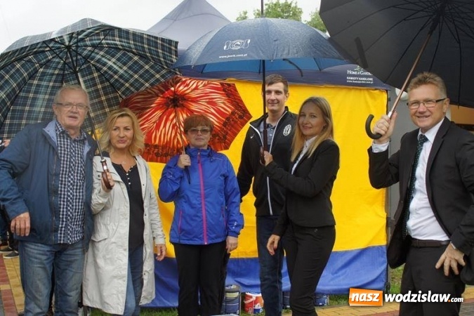 Zdjęcie w galerii na portalu naszwodzislaw.com: Mszana: I Zawody Zaprzęg&oacute;w Konnych za nami. Deszcz nie przestraszył uczestnik&oacute;w wiadomości z regionu