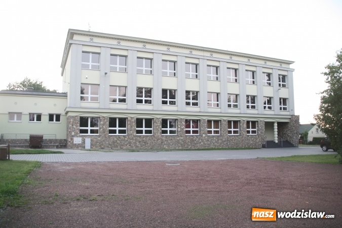 Zdjęcie w galerii na portalu naszwodzislaw.com: Termomodernizacja Zespołu Szkół Zawodowych w Radlinie zakończona wiadomości z regionu