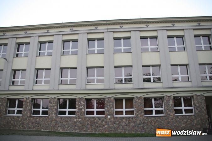Zdjęcie w galerii na portalu naszwodzislaw.com: Termomodernizacja Zespołu Szkół Zawodowych w Radlinie zakończona wiadomości z regionu