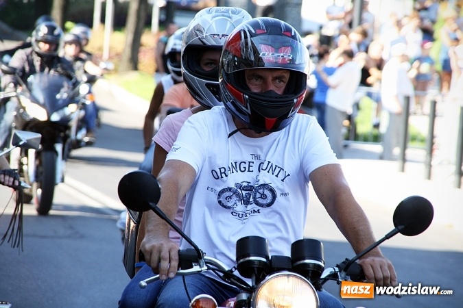 Zdjęcie w galerii na portalu naszwodzislaw.com: Parada motocykli przejechała ulicami Pszowa, Wodzisławia Śląskiego i Rydułt&oacute;w wiadomości z regionu