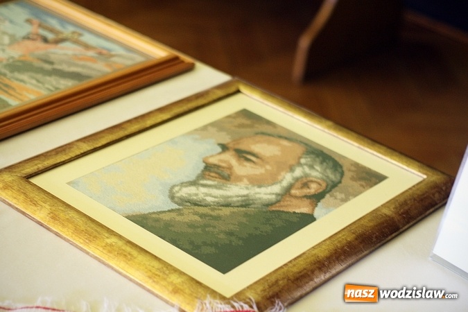 Zdjęcie w galerii na portalu naszwodzislaw.com: Daliami zapachniało w WDK Czyżowice wiadomości z regionu