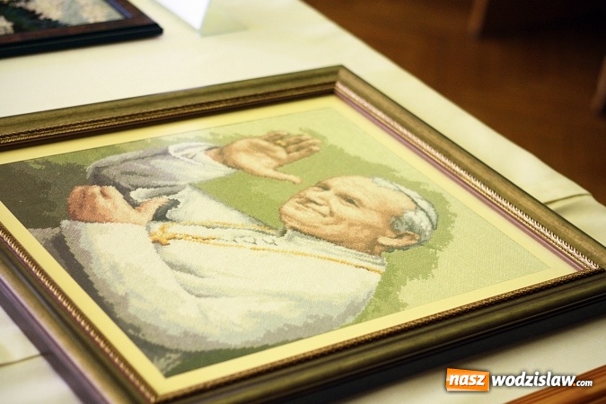 Zdjęcie w galerii na portalu naszwodzislaw.com: Daliami zapachniało w WDK Czyżowice wiadomości z regionu