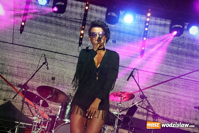 Zdjęcie w galerii na portalu naszwodzislaw.com: Nic do stracenia, czyli Mrozu na finał pierwszego dnia XXIV Dni Rydułtów  wiadomości z regionu