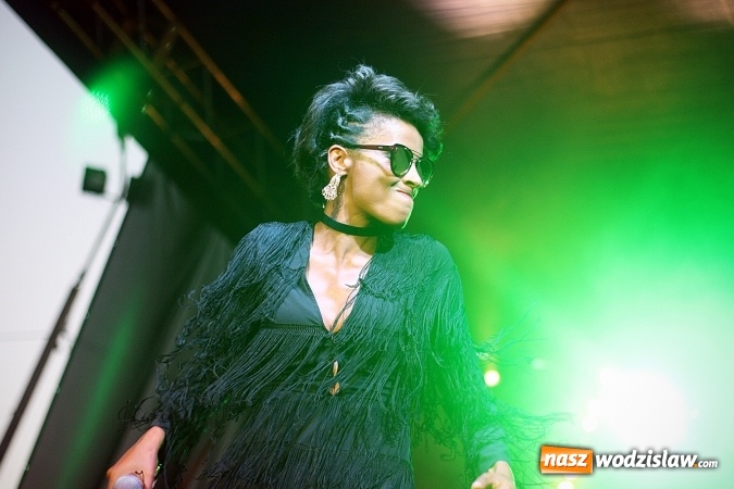 Zdjęcie w galerii na portalu naszwodzislaw.com: Nic do stracenia, czyli Mrozu na finał pierwszego dnia XXIV Dni Rydułtów  wiadomości z regionu