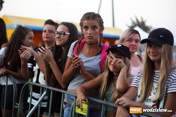 Zdjęcie w galerii na portalu naszwodzislaw.com: Nic do stracenia, czyli Mrozu na finał pierwszego dnia XXIV Dni Rydułtów  wiadomości z regionu