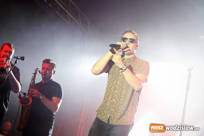 Zdjęcie w galerii na portalu naszwodzislaw.com: Nic do stracenia, czyli Mrozu na finał pierwszego dnia XXIV Dni Rydułtów  wiadomości z regionu