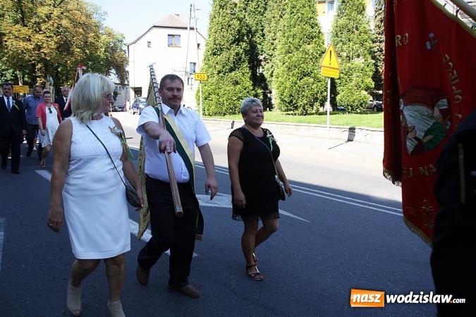 Zdjęcie w galerii na portalu naszwodzislaw.com: Dożynki w Pszowie w tym roku odbyły się na rynku. Rolnicy dziękowali za plony  wiadomości z regionu