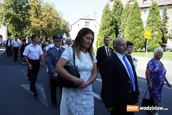 Zdjęcie w galerii na portalu naszwodzislaw.com: Dożynki w Pszowie w tym roku odbyły się na rynku. Rolnicy dziękowali za plony  wiadomości z regionu