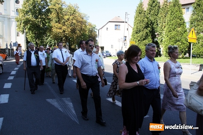 Zdjęcie w galerii na portalu naszwodzislaw.com: Dożynki w Pszowie w tym roku odbyły się na rynku. Rolnicy dziękowali za plony  wiadomości z regionu