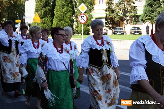 Zdjęcie w galerii na portalu naszwodzislaw.com: Dożynki w Pszowie w tym roku odbyły się na rynku. Rolnicy dziękowali za plony  wiadomości z regionu