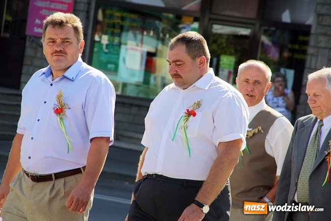 Zdjęcie w galerii na portalu naszwodzislaw.com: Dożynki w Pszowie w tym roku odbyły się na rynku. Rolnicy dziękowali za plony  wiadomości z regionu