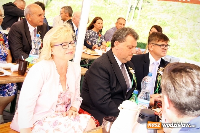 Zdjęcie w galerii na portalu naszwodzislaw.com: Dożynki w Pszowie w tym roku odbyły się na rynku. Rolnicy dziękowali za plony  wiadomości z regionu