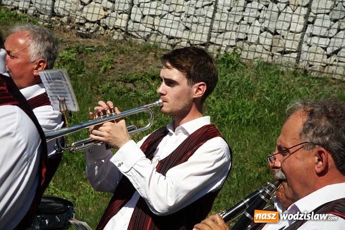 Zdjęcie w galerii na portalu naszwodzislaw.com: Dożynki w Pszowie w tym roku odbyły się na rynku. Rolnicy dziękowali za plony  wiadomości z regionu