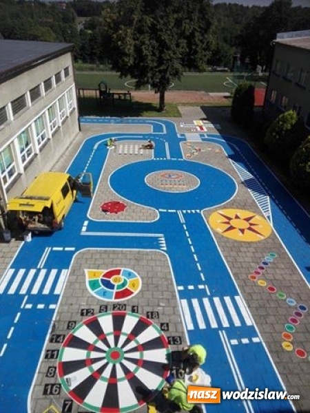 Zdjęcie w galerii na portalu naszwodzislaw.com: Miasteczko ruchu drogowego powstaje w Wodzisławiu Śląskim wiadomości z regionu