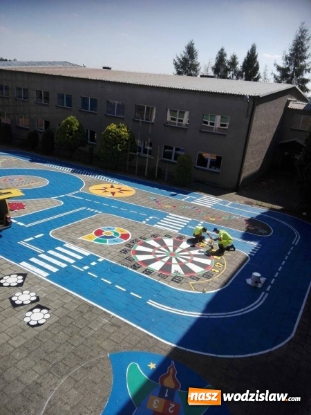 Zdjęcie w galerii na portalu naszwodzislaw.com: Miasteczko ruchu drogowego powstaje w Wodzisławiu Śląskim wiadomości z regionu