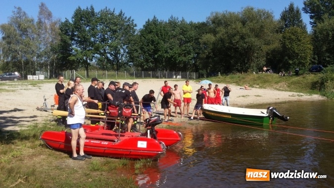 Zdjęcie w galerii na portalu naszwodzislaw.com: Jak uratować tonącego? Wspólne ćwiczenia WOPR-u oraz strażaków wiadomości z regionu