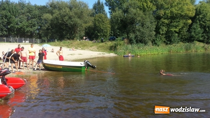 Zdjęcie w galerii na portalu naszwodzislaw.com: Jak uratować tonącego? Wspólne ćwiczenia WOPR-u oraz strażaków wiadomości z regionu