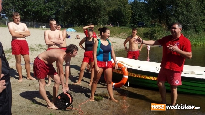 Zdjęcie w galerii na portalu naszwodzislaw.com: Jak uratować tonącego? Wspólne ćwiczenia WOPR-u oraz strażaków wiadomości z regionu