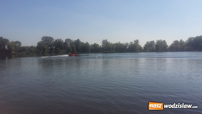 Zdjęcie w galerii na portalu naszwodzislaw.com: Jak uratować tonącego? Wspólne ćwiczenia WOPR-u oraz strażaków wiadomości z regionu