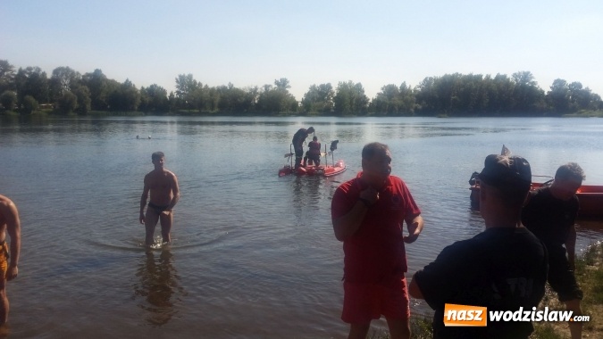 Zdjęcie w galerii na portalu naszwodzislaw.com: Jak uratować tonącego? Wspólne ćwiczenia WOPR-u oraz strażaków wiadomości z regionu