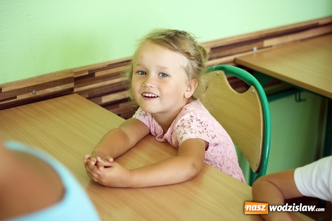 Zdjęcie w galerii na portalu naszwodzislaw.com: Tyty od prezydenta na rozpoczęcie roku szkolnego wiadomości z regionu