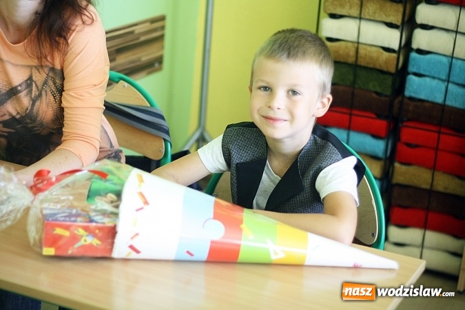 Zdjęcie w galerii na portalu naszwodzislaw.com: Tyty od prezydenta na rozpoczęcie roku szkolnego wiadomości z regionu