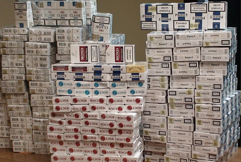 Zdjęcie w galerii na portalu naszwodzislaw.com: Wiozła 900 paczek papierosów z przemytu wiadomości z regionu